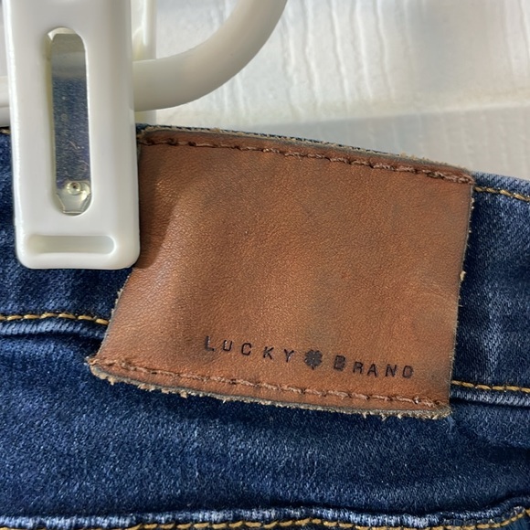 Lucky Jeans 10/30 R - Picture 3 of 4